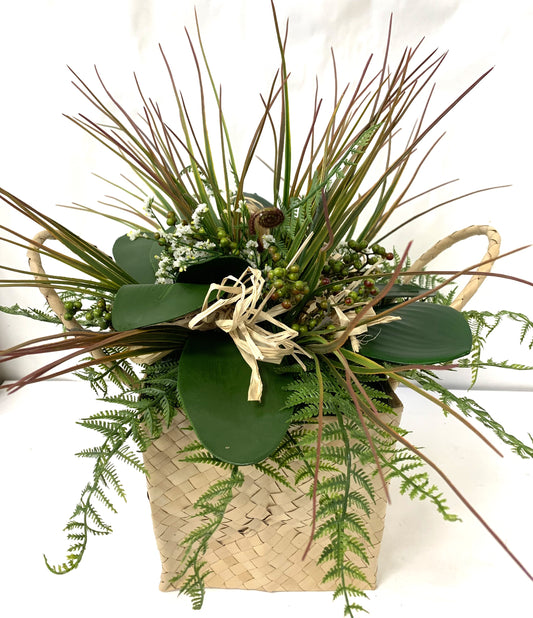 Artificial Kete Bag Foliage and Ferns
