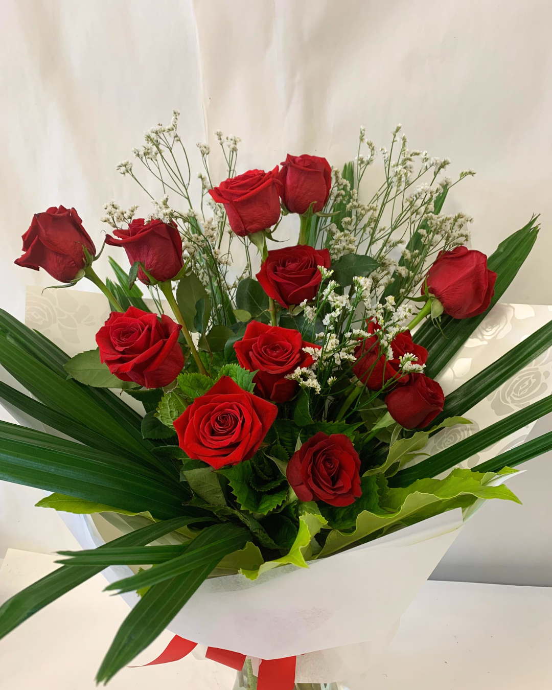 12 Red Roses