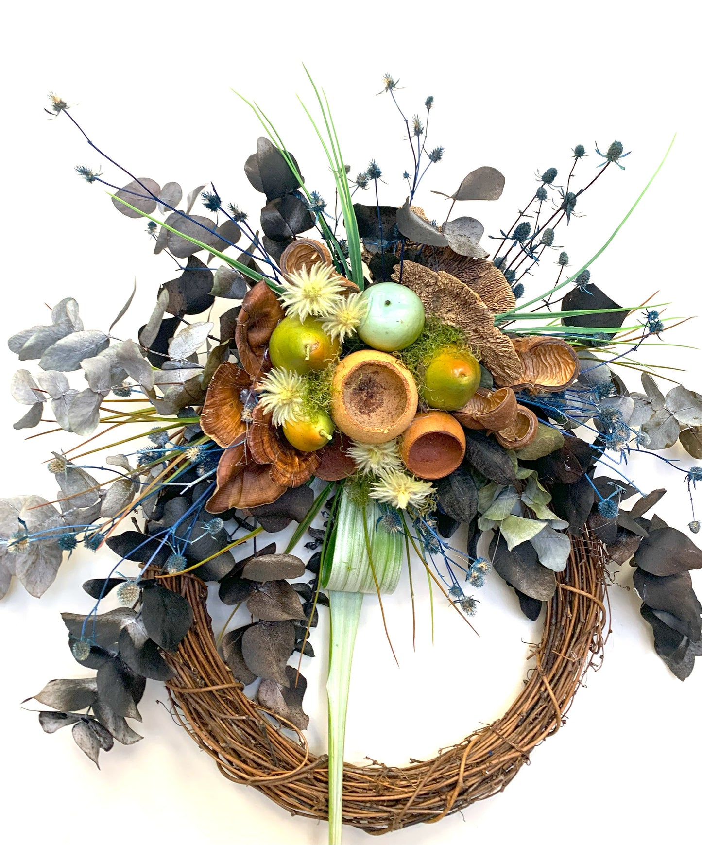 Door Wreath with Natural Pods